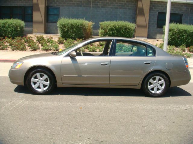 Nissan Altima 2002 photo 2