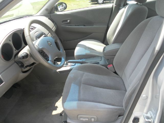 Nissan Altima 2002 photo 4