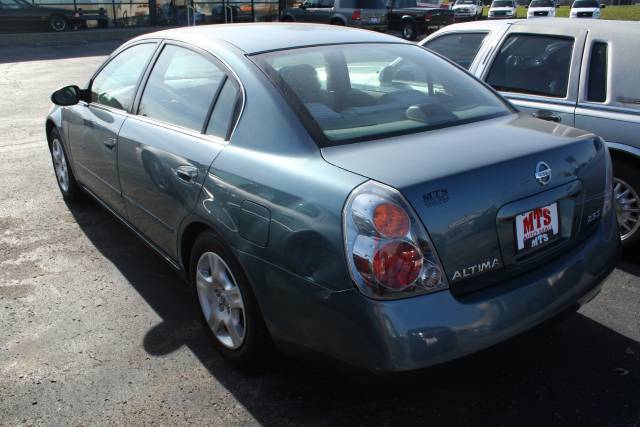 Nissan Altima 2002 photo 1