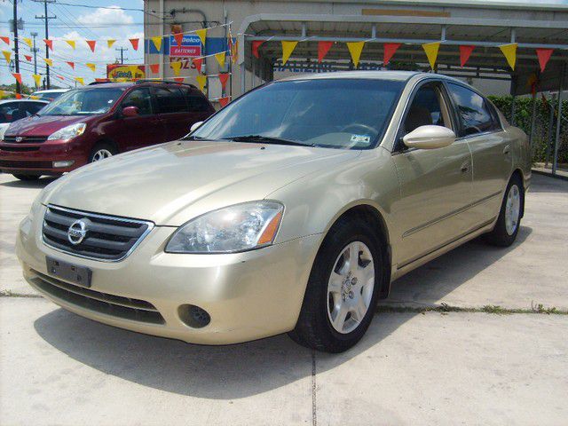 Nissan Altima 2002 photo 4