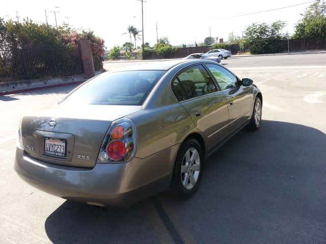 Nissan Altima 2002 photo 1