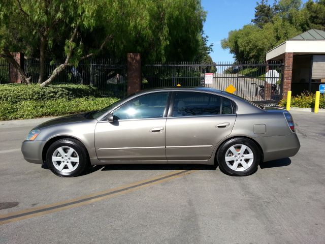 Nissan Altima 2002 photo 4