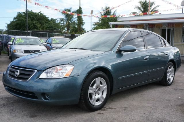 Nissan Altima 2002 photo 1