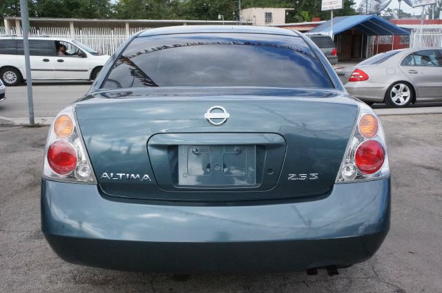 Nissan Altima 2002 photo 4