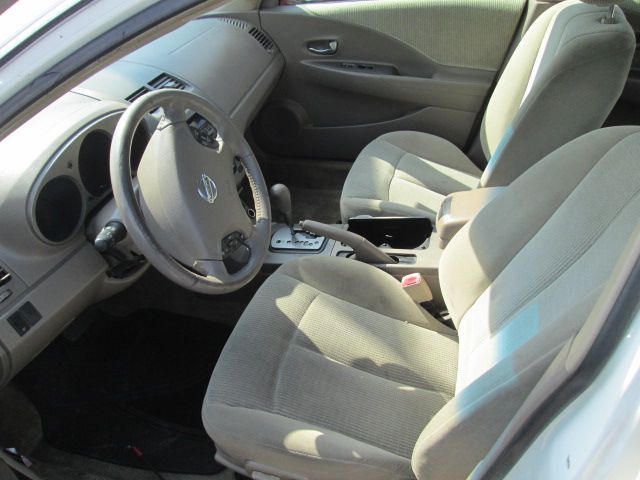 Nissan Altima 2002 photo 1