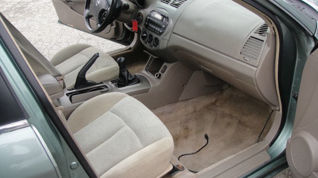 Nissan Altima 2002 photo 12