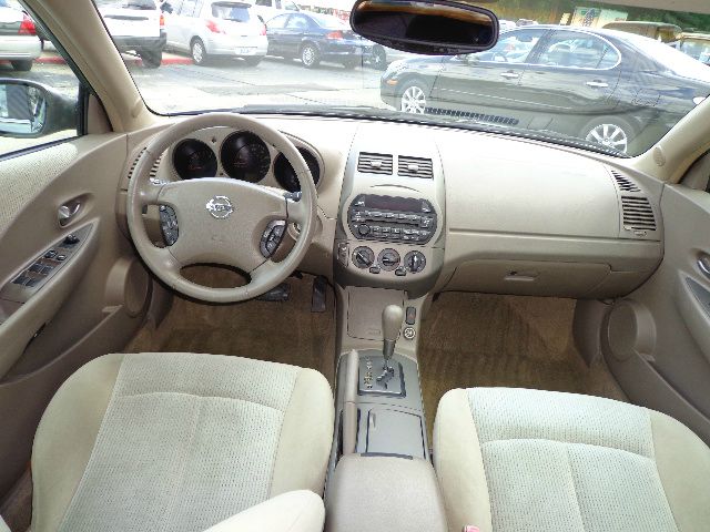 Nissan Altima 2002 photo 1