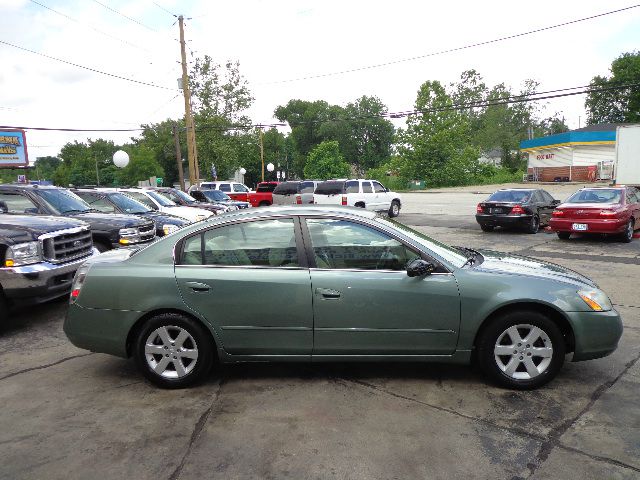 Nissan Altima 2002 photo 4