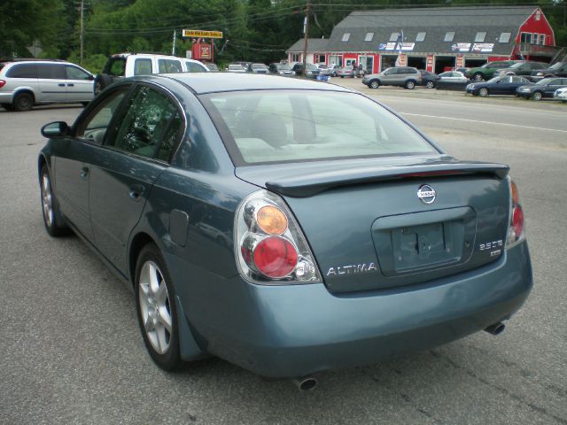 Nissan Altima 2002 photo 1