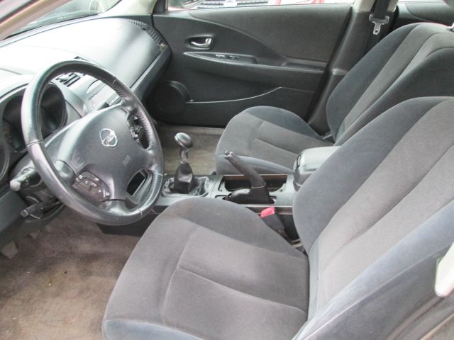 Nissan Altima 2002 photo 1