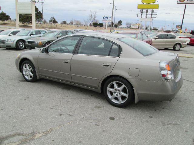 Nissan Altima 2002 photo 4