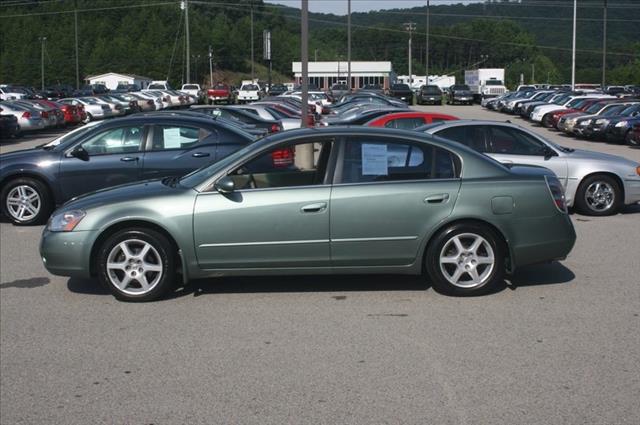 Nissan Altima 2002 photo 3