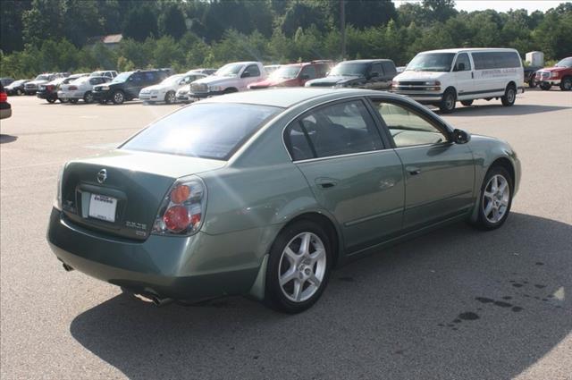 Nissan Altima 2002 photo 4