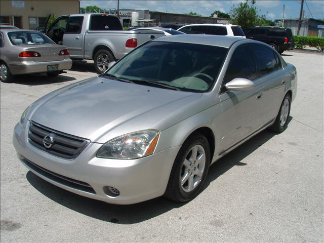 Nissan Altima 2002 photo 1