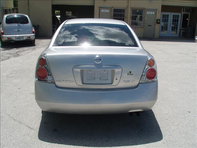 Nissan Altima 2002 photo 2