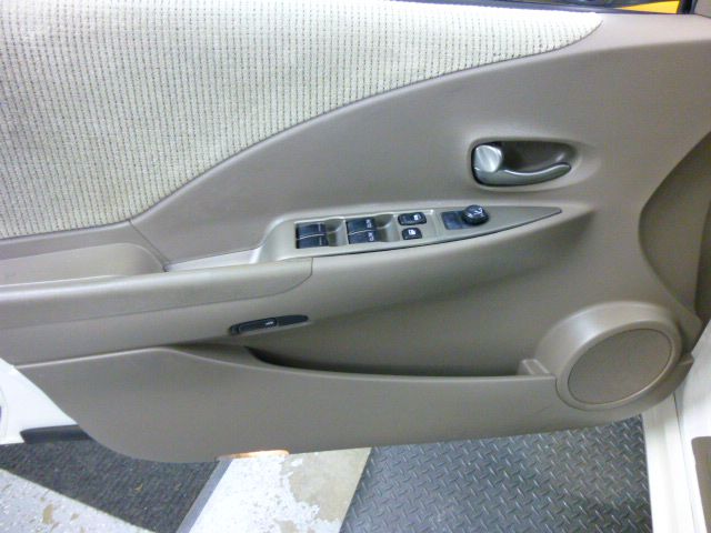 Nissan Altima 2002 photo 13