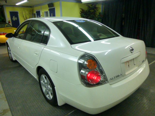 Nissan Altima 2002 photo 18