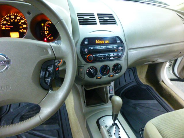 Nissan Altima 2002 photo 6