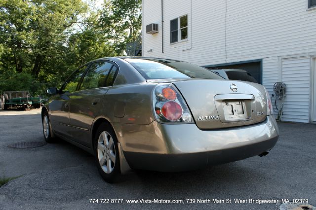 Nissan Altima 2002 photo 1