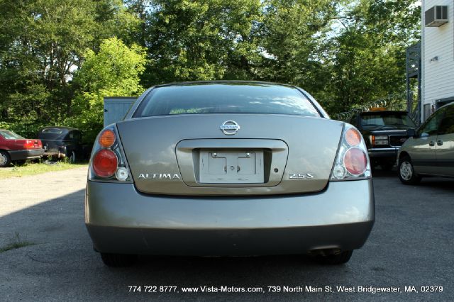 Nissan Altima 2002 photo 4