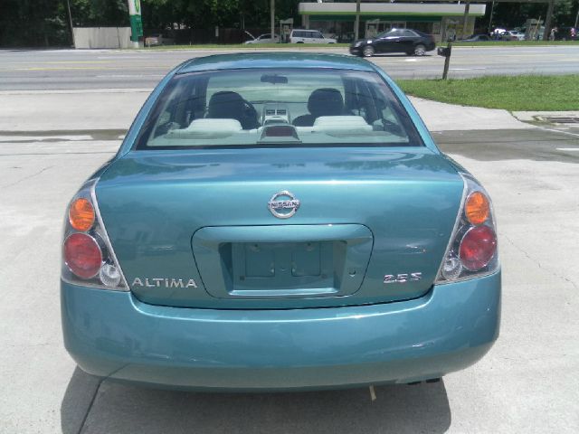 Nissan Altima 2002 photo 4