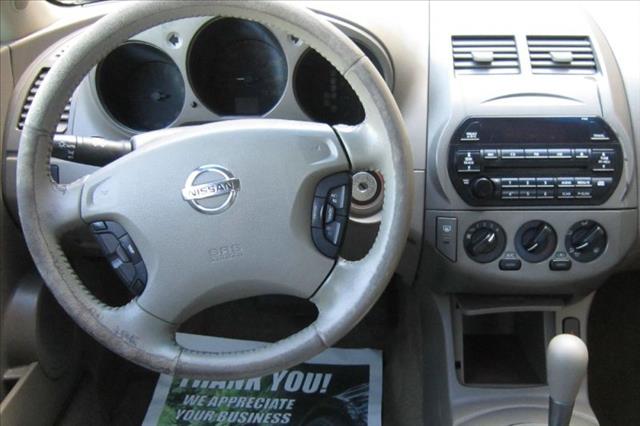 Nissan Altima 2002 photo 12