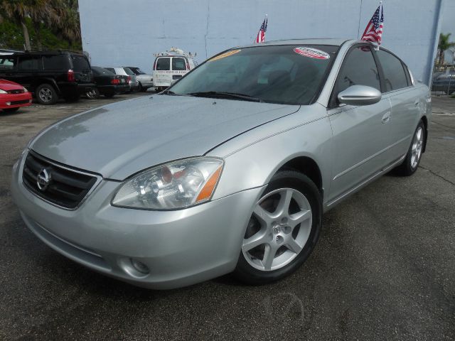 Nissan Altima 2002 photo 2