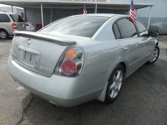 Nissan Altima 2002 photo 3