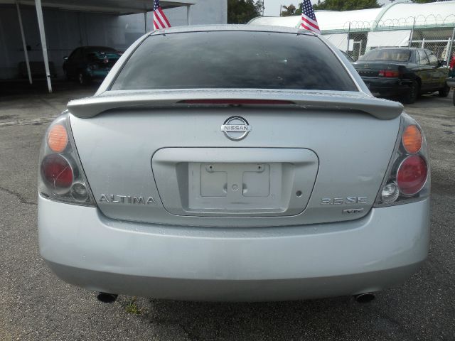 Nissan Altima 2002 photo 4