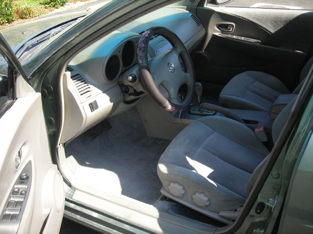 Nissan Altima 2002 photo 2