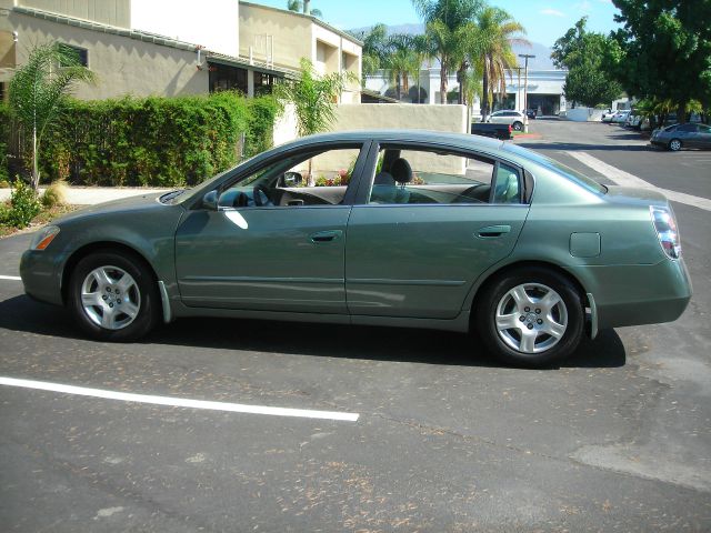 Nissan Altima 2002 photo 4