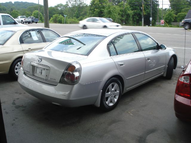 Nissan Altima GS-R Sedan