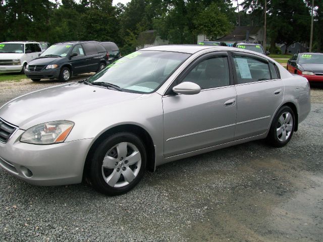 Nissan Altima 2002 photo 2