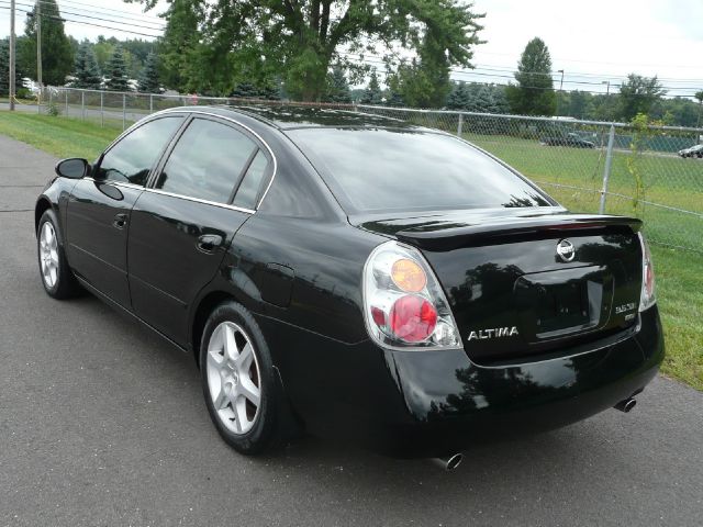 Nissan Altima 2002 photo 1