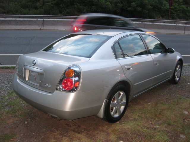 Nissan Altima 2002 photo 1