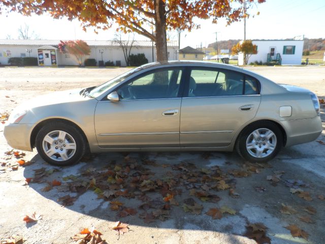 Nissan Altima 2002 photo 2