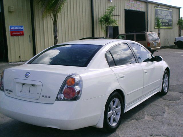 Nissan Altima 2002 photo 2