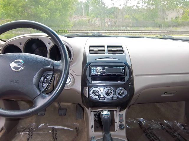 Nissan Altima 2002 photo 3