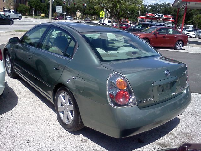 Nissan Altima 2002 photo 2