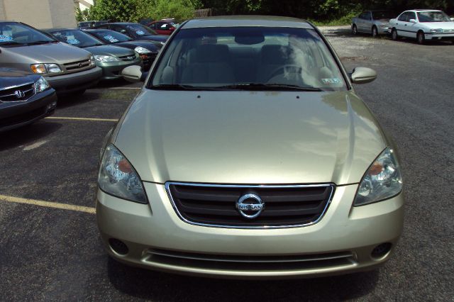 Nissan Altima 2002 photo 2