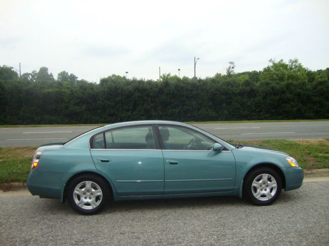 Nissan Altima 2002 photo 4