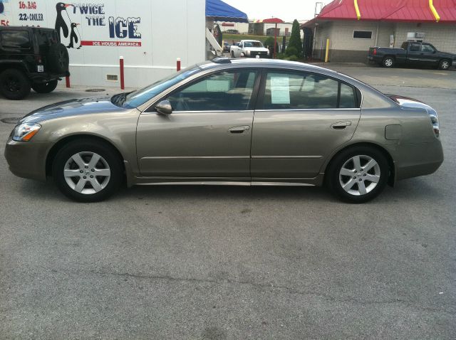 Nissan Altima 2002 photo 4