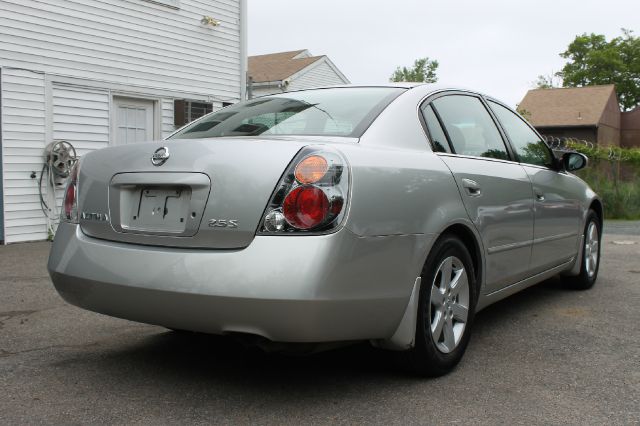 Nissan Altima 2002 photo 14