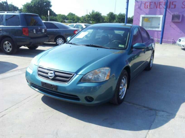 Nissan Altima 2002 photo 2