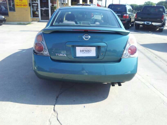 Nissan Altima 2002 photo 4