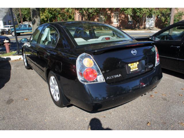 Nissan Altima 2002 photo 5