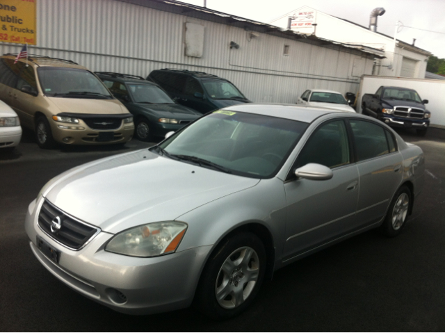 Nissan Altima 2002 photo 2