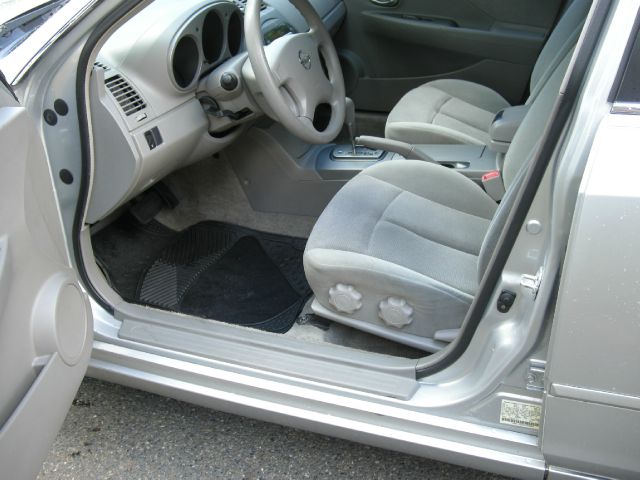 Nissan Altima 2002 photo 1