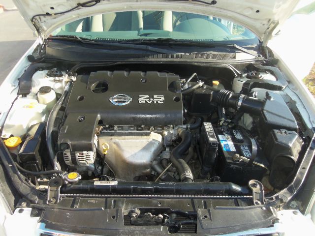 Nissan Altima 2002 photo 3