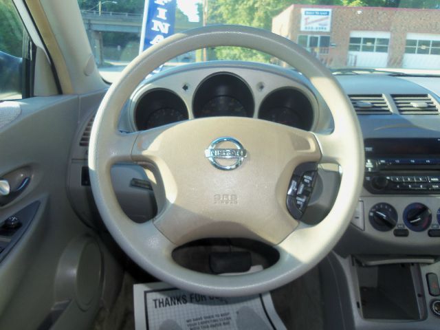 Nissan Altima 2002 photo 7